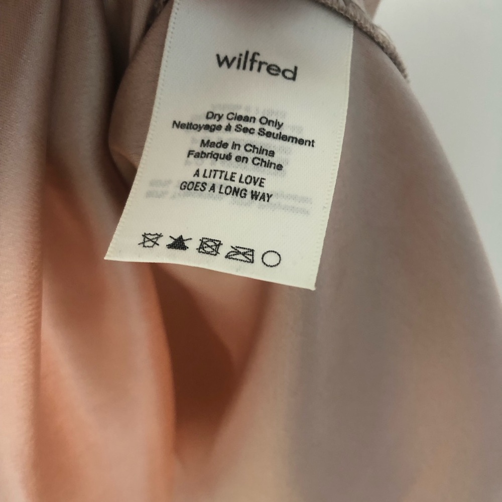 Champagne/Blush Aritzia Camisole, Size XXS - Picture 6 of 7